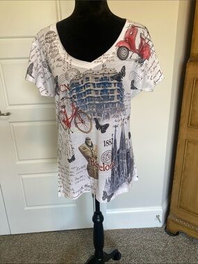 Barcelona Graphic V-Neck Women’s Top in White